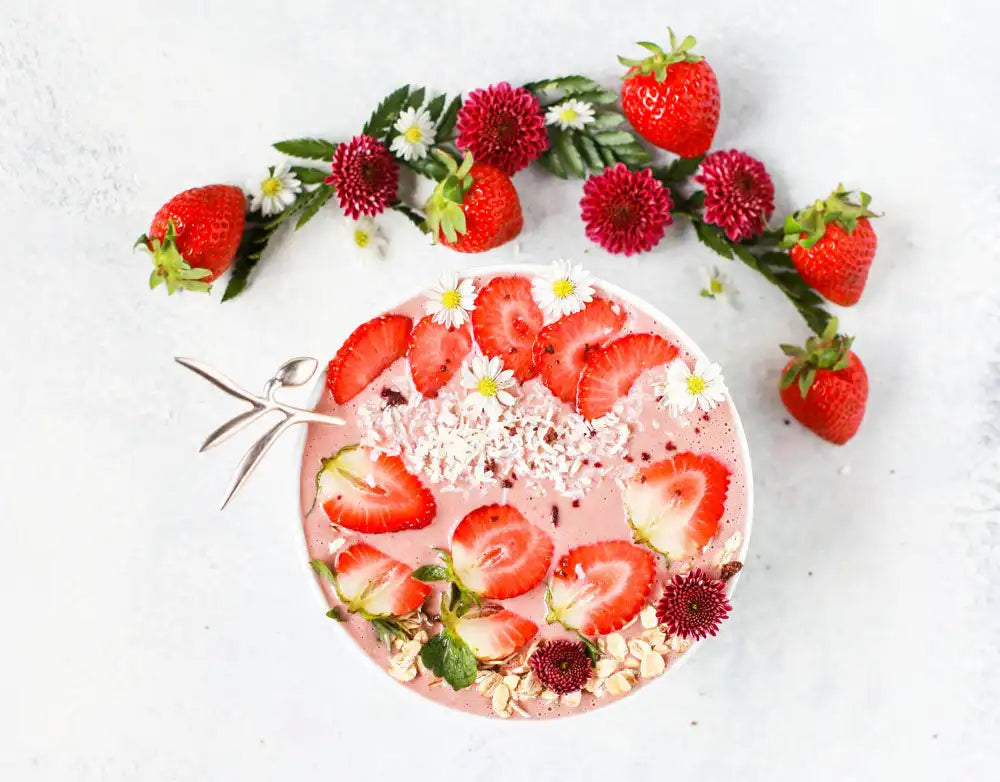 un gâteau dessert fait à base de fraises